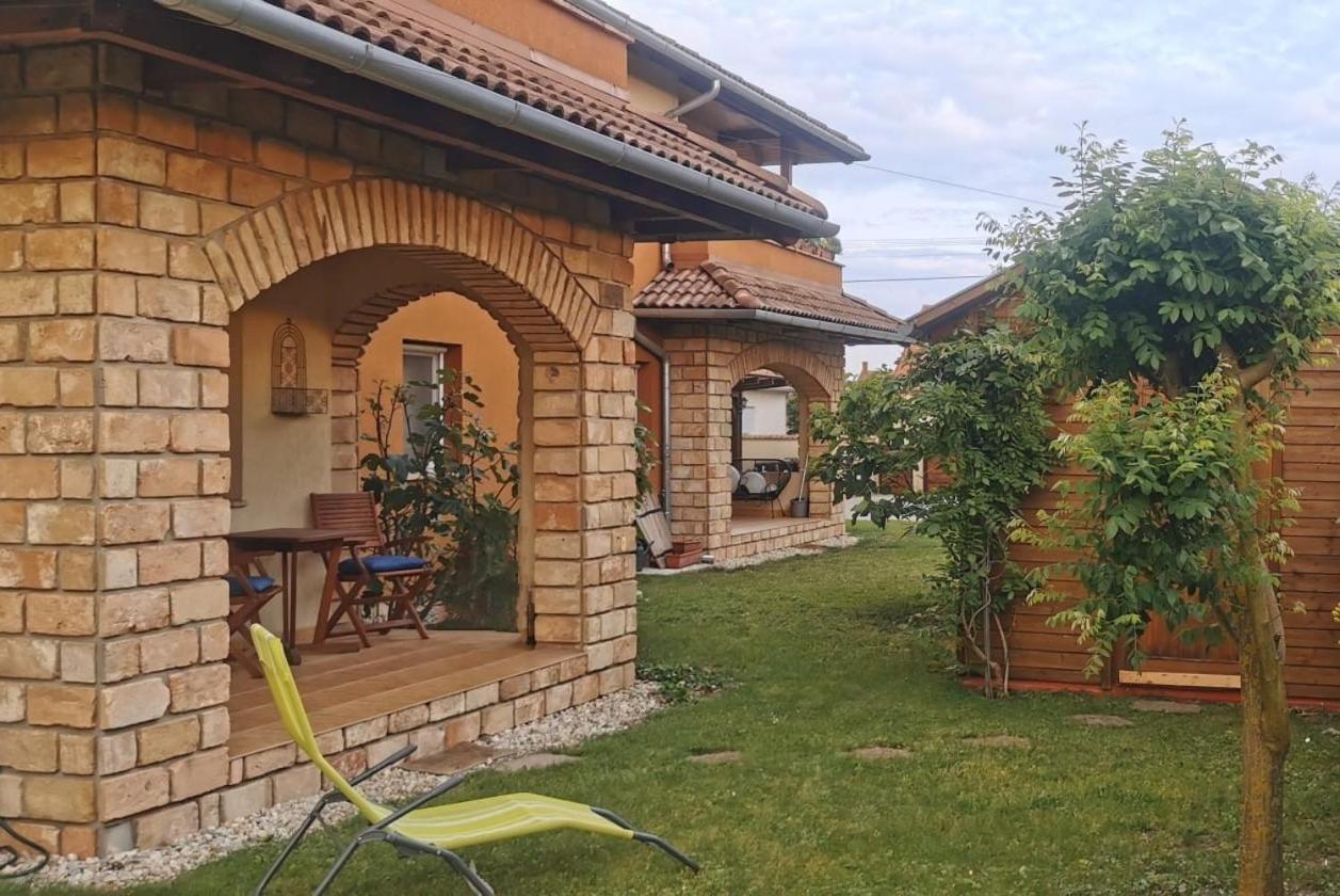 קסזטלי Mediterrania Apartment מראה חיצוני תמונה