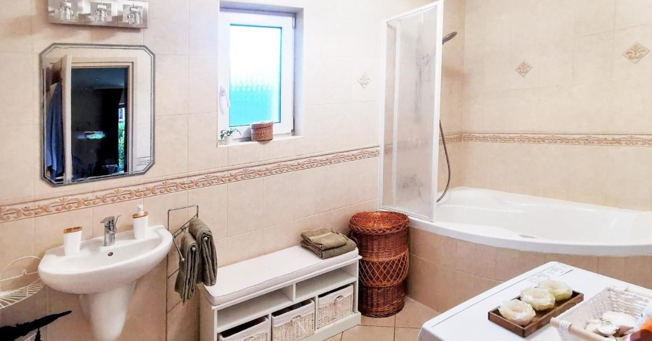 קסזטלי Mediterrania Apartment מראה חיצוני תמונה