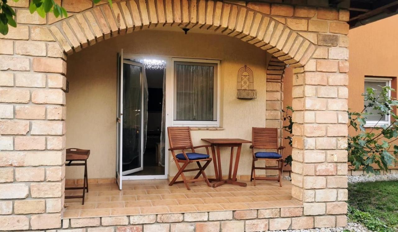 קסזטלי Mediterrania Apartment מראה חיצוני תמונה