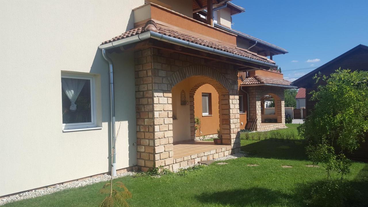 קסזטלי Mediterrania Apartment מראה חיצוני תמונה